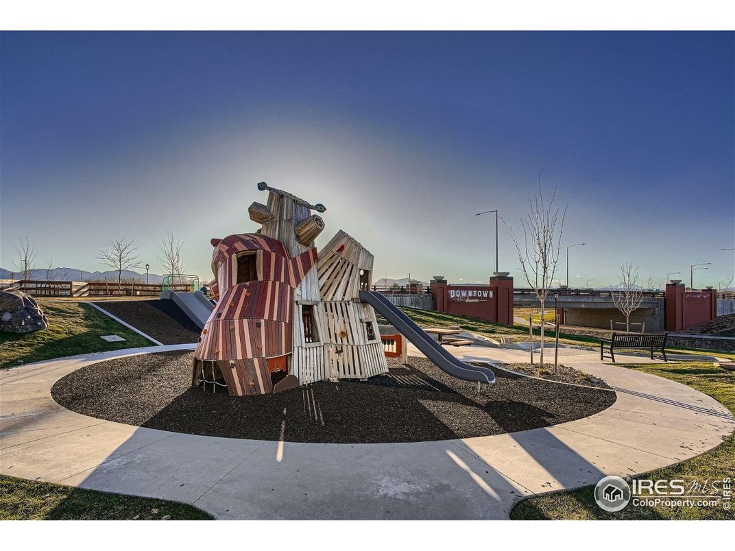 Backyard, Exterior, Playground