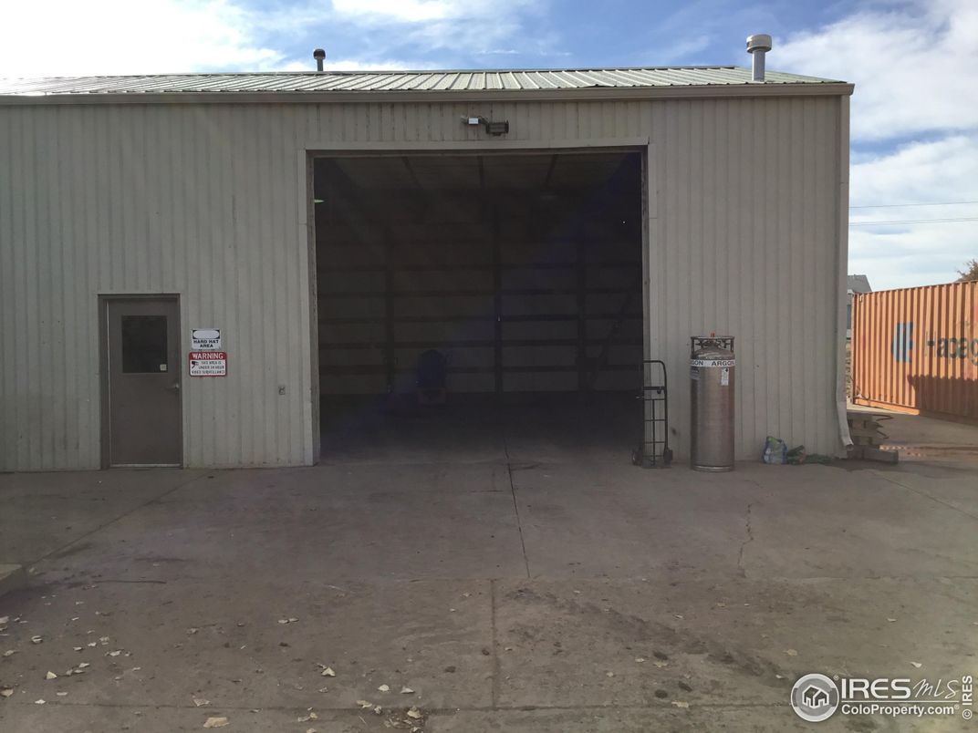 Detached Garage, Exterior