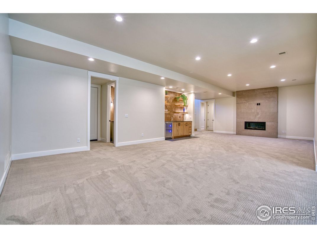 Empty room, Fireplace, Interior, Recessed Lighting