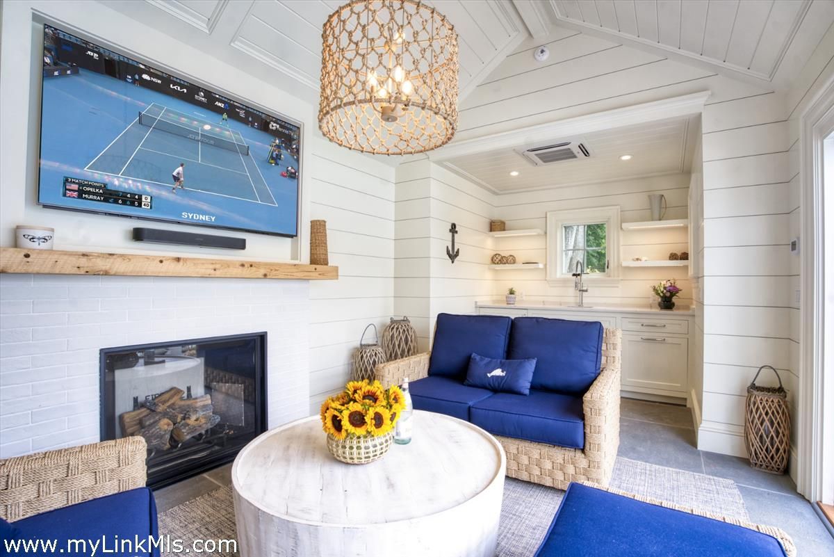 Fireplace, Interior, Living room, Recessed Lighting