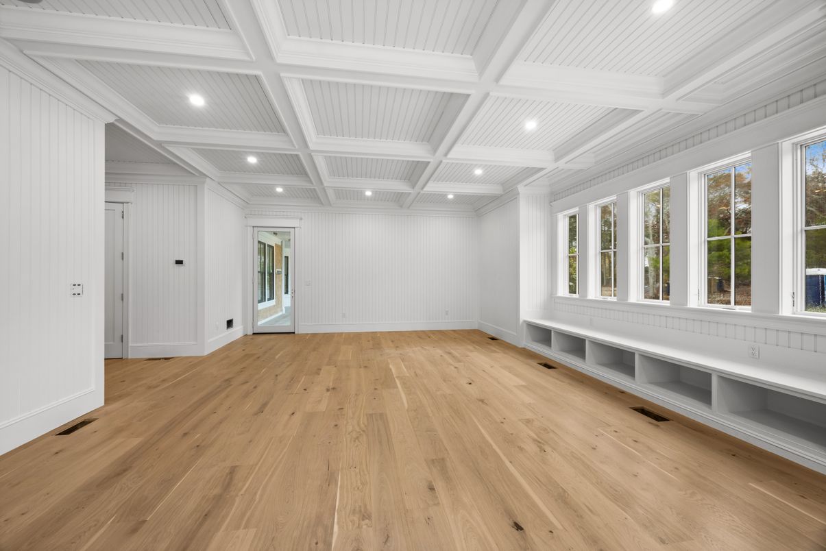 Empty room, Interior, Recessed Lighting, Wood Texture Flooring