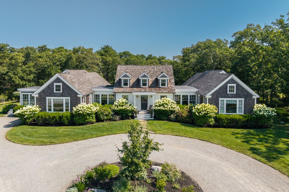 Exterior, Facade, Cape Cod
