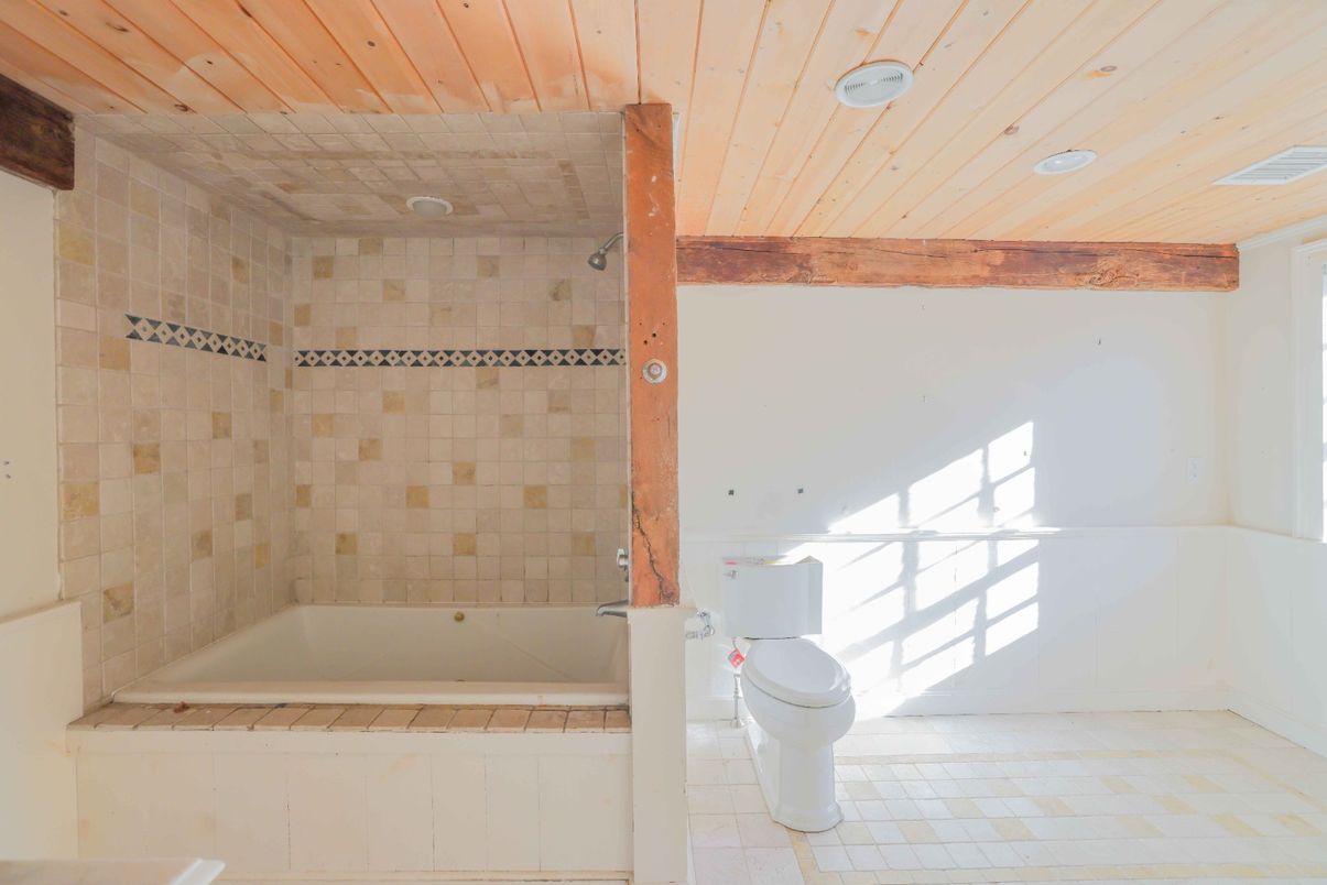 Bathroom, Interior, Recessed Lighting, Wooden Ceilings