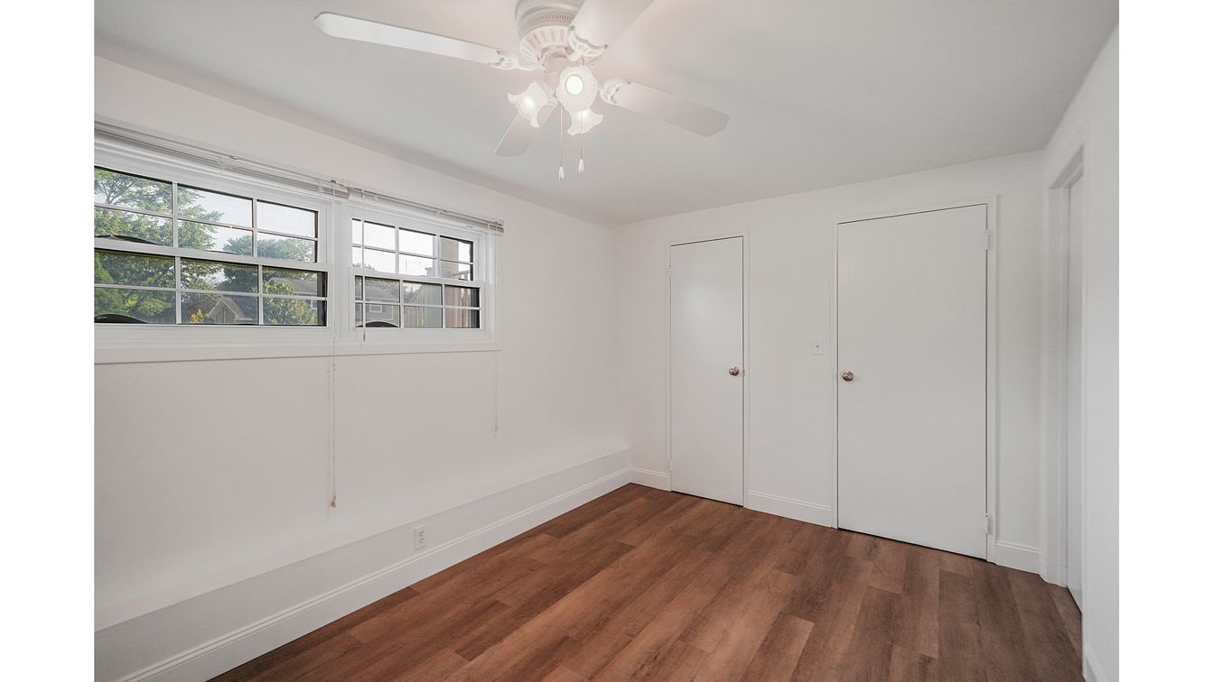 DE Listing image placeholder