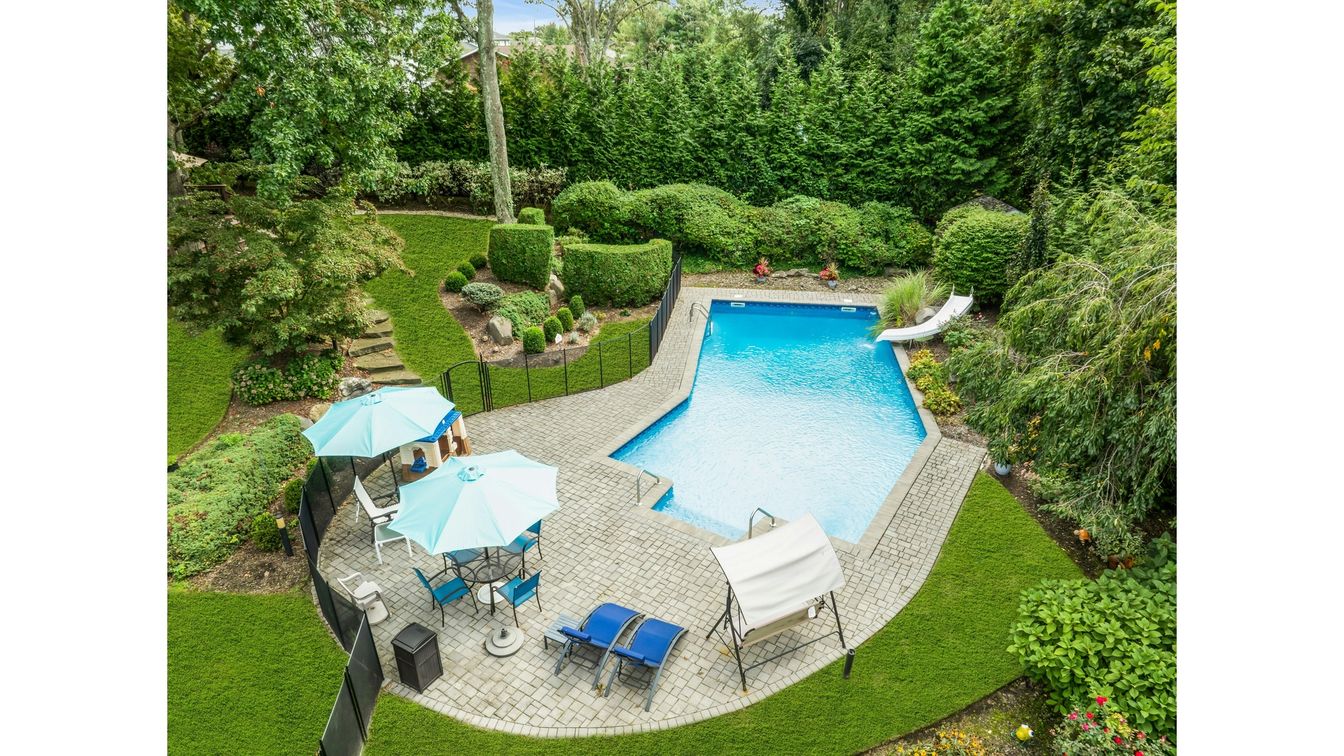 DE Listing image placeholder