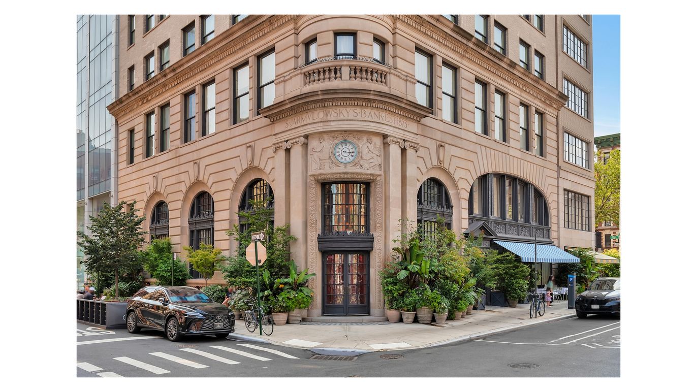 Exterior, Facade, Chicago School