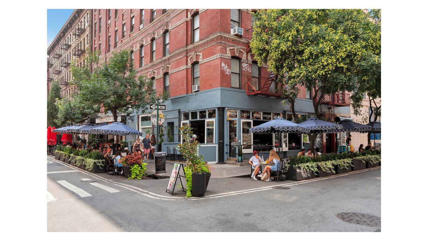 Exterior, Facade, Chicago School