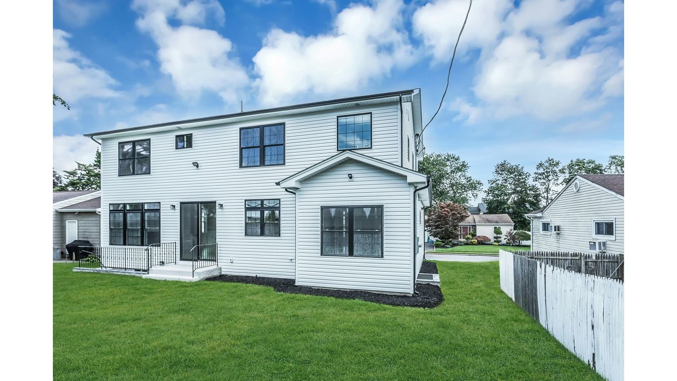 DE Listing image placeholder