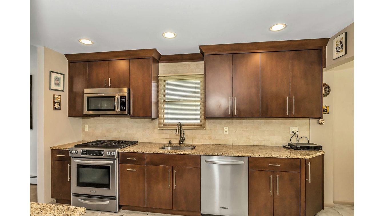 DE Listing image placeholder