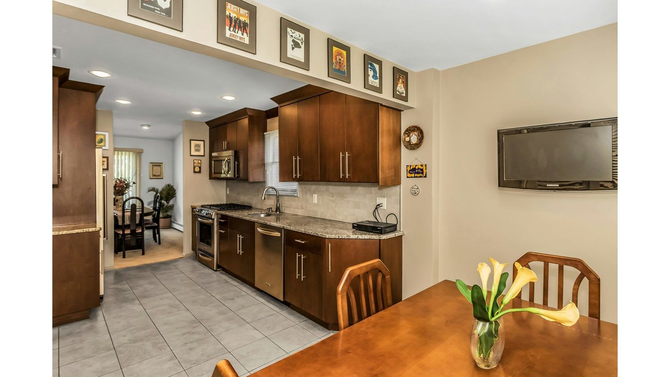 DE Listing image placeholder