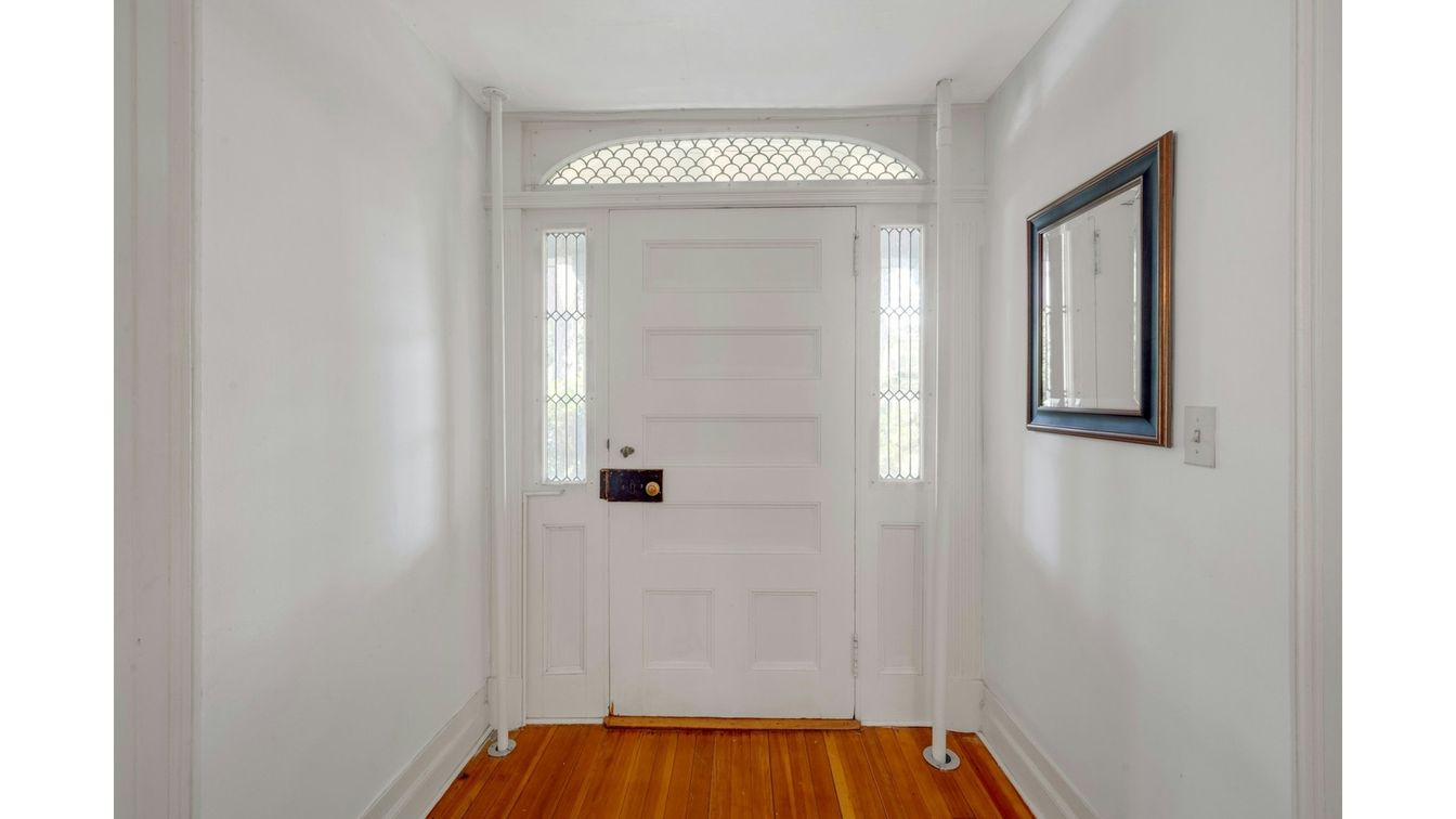 DE Listing image placeholder