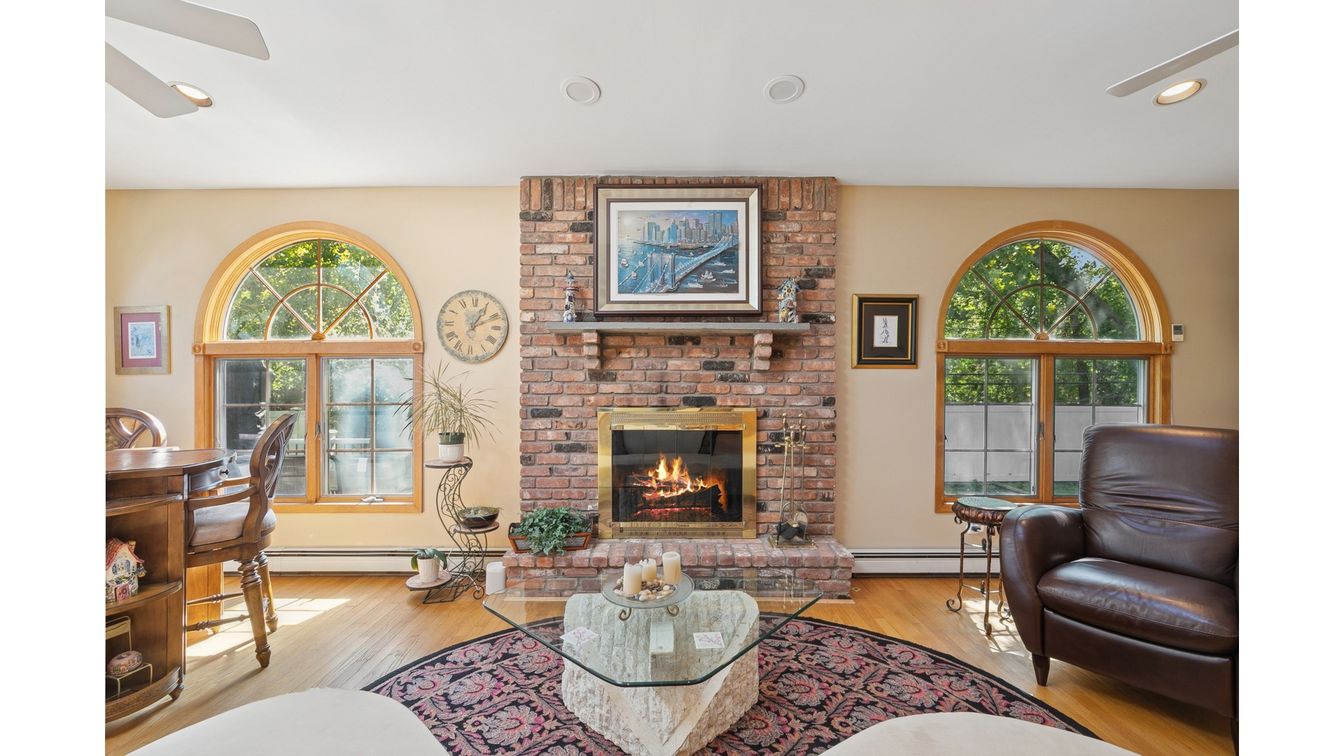 DE Listing image placeholder