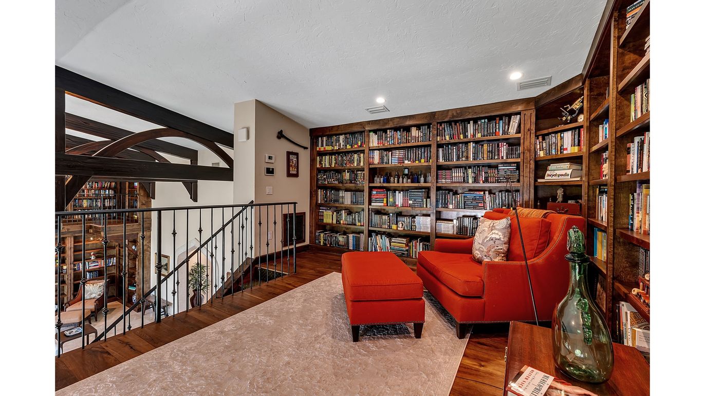 DE Listing image placeholder