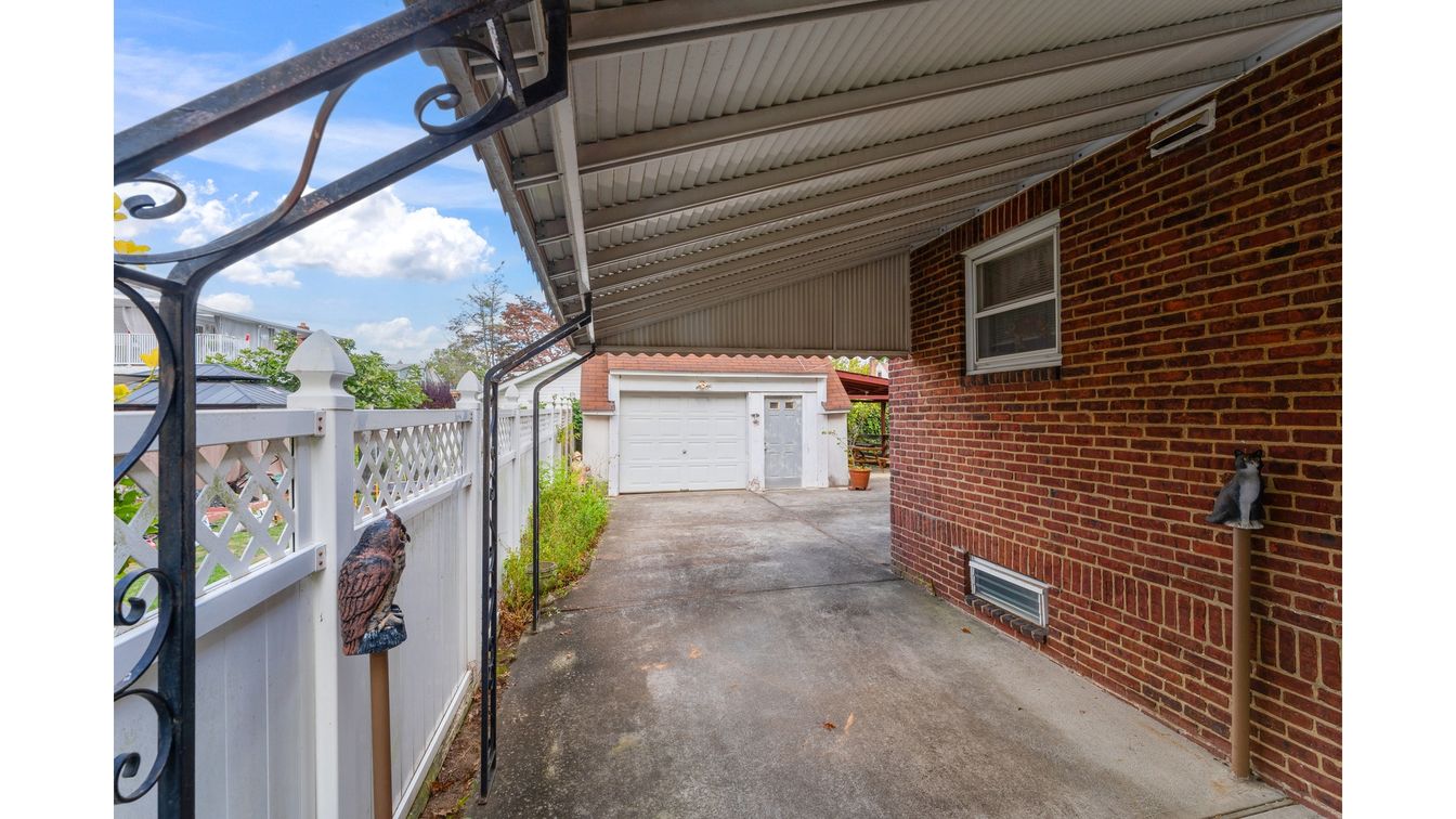 DE Listing image placeholder