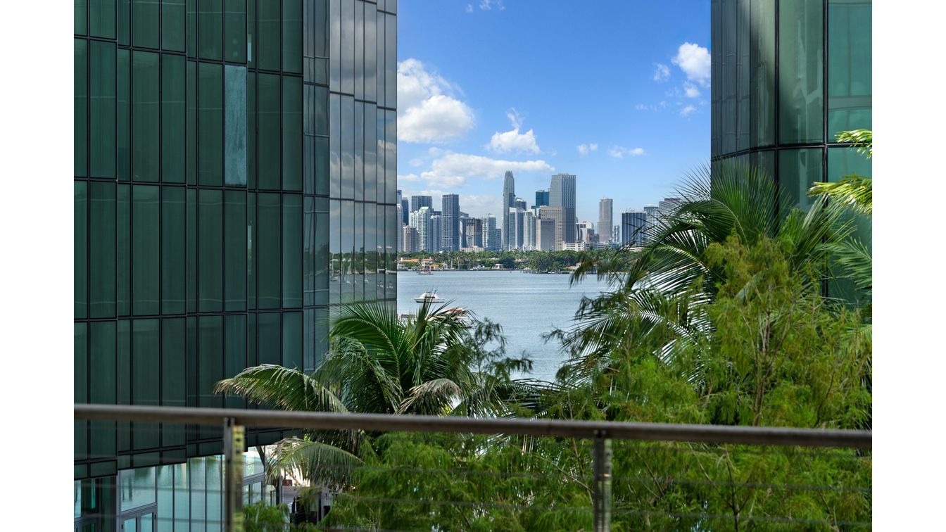 DE Listing image placeholder