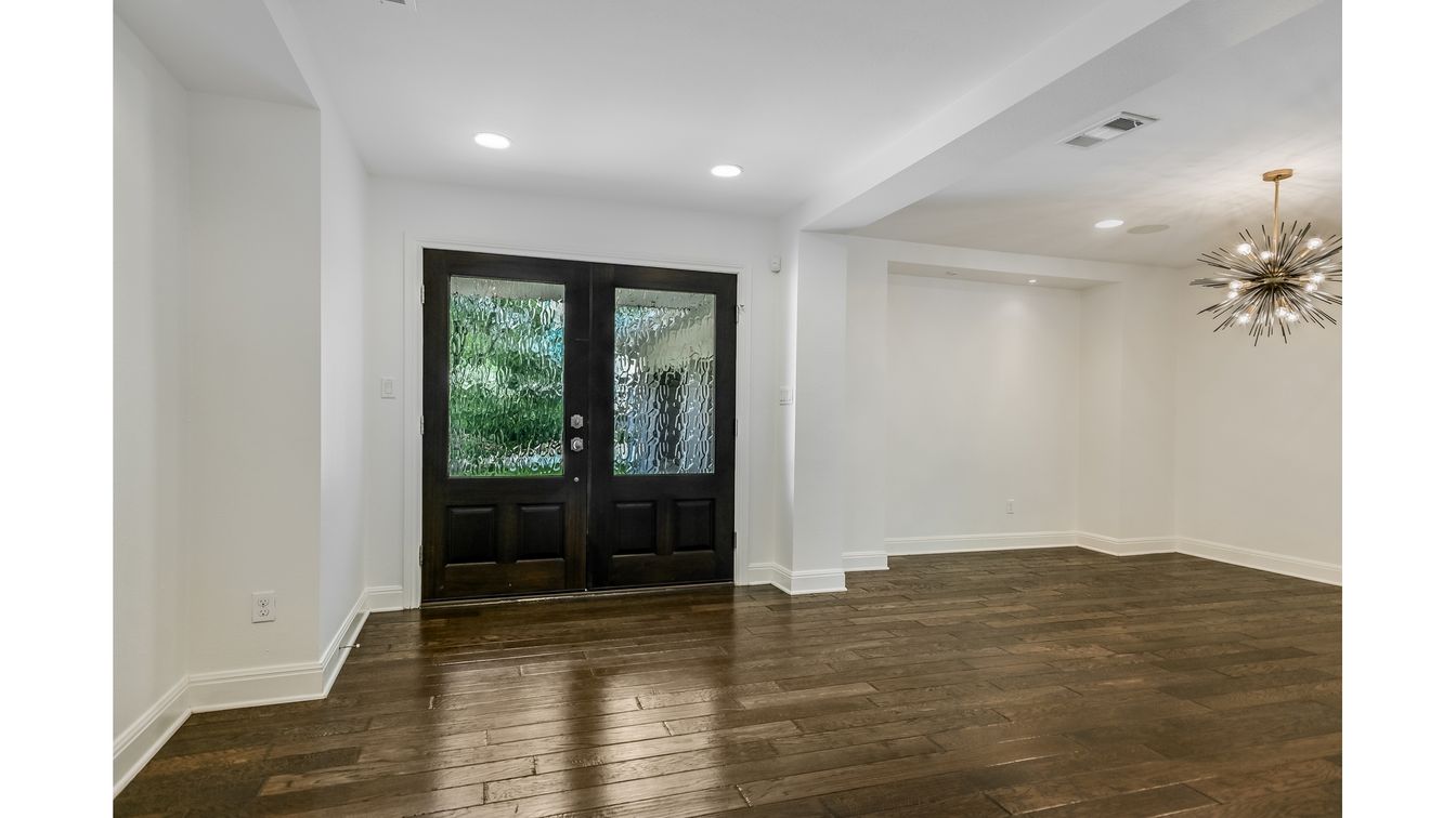 Interior, Pendant Lights, Recessed Lighting, Wood Texture Flooring