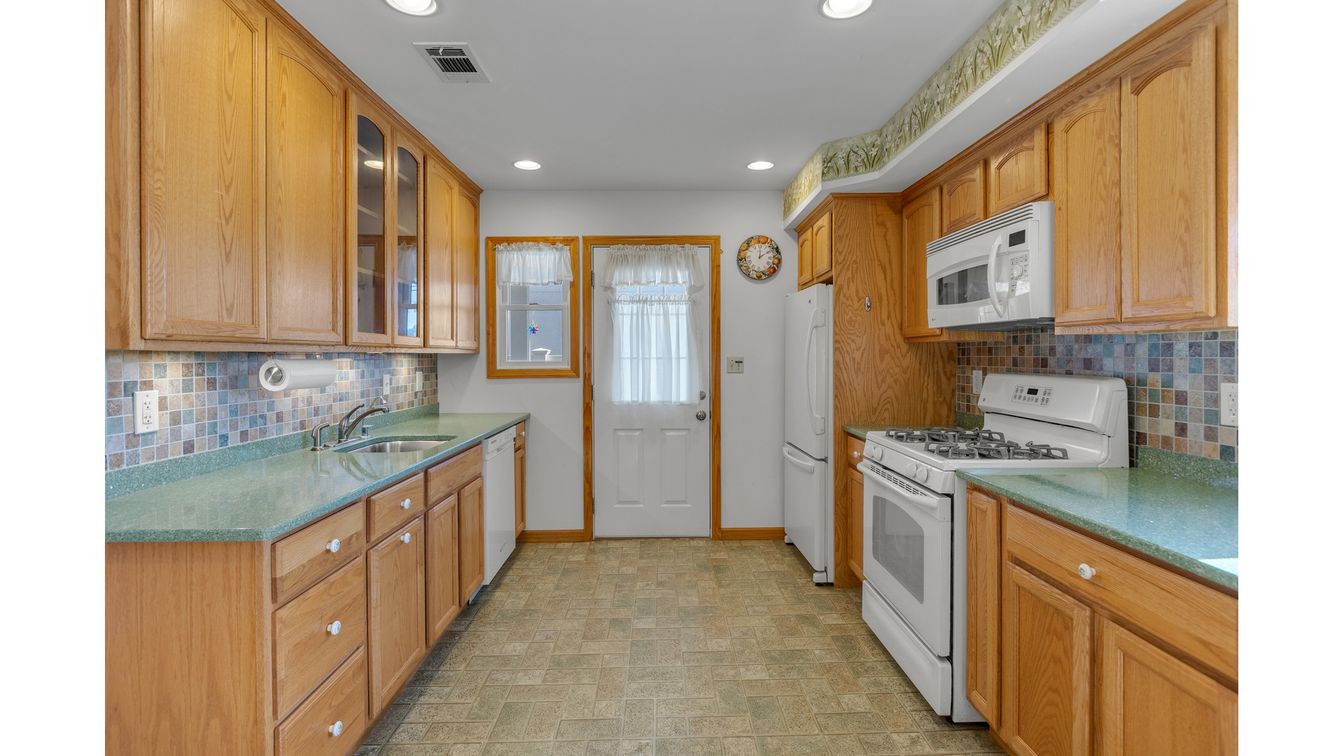 DE Listing image placeholder