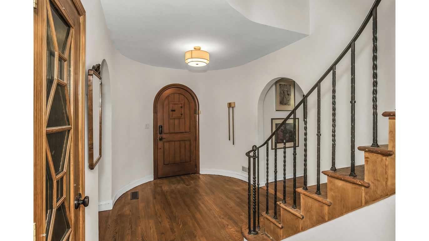 DE Listing image placeholder