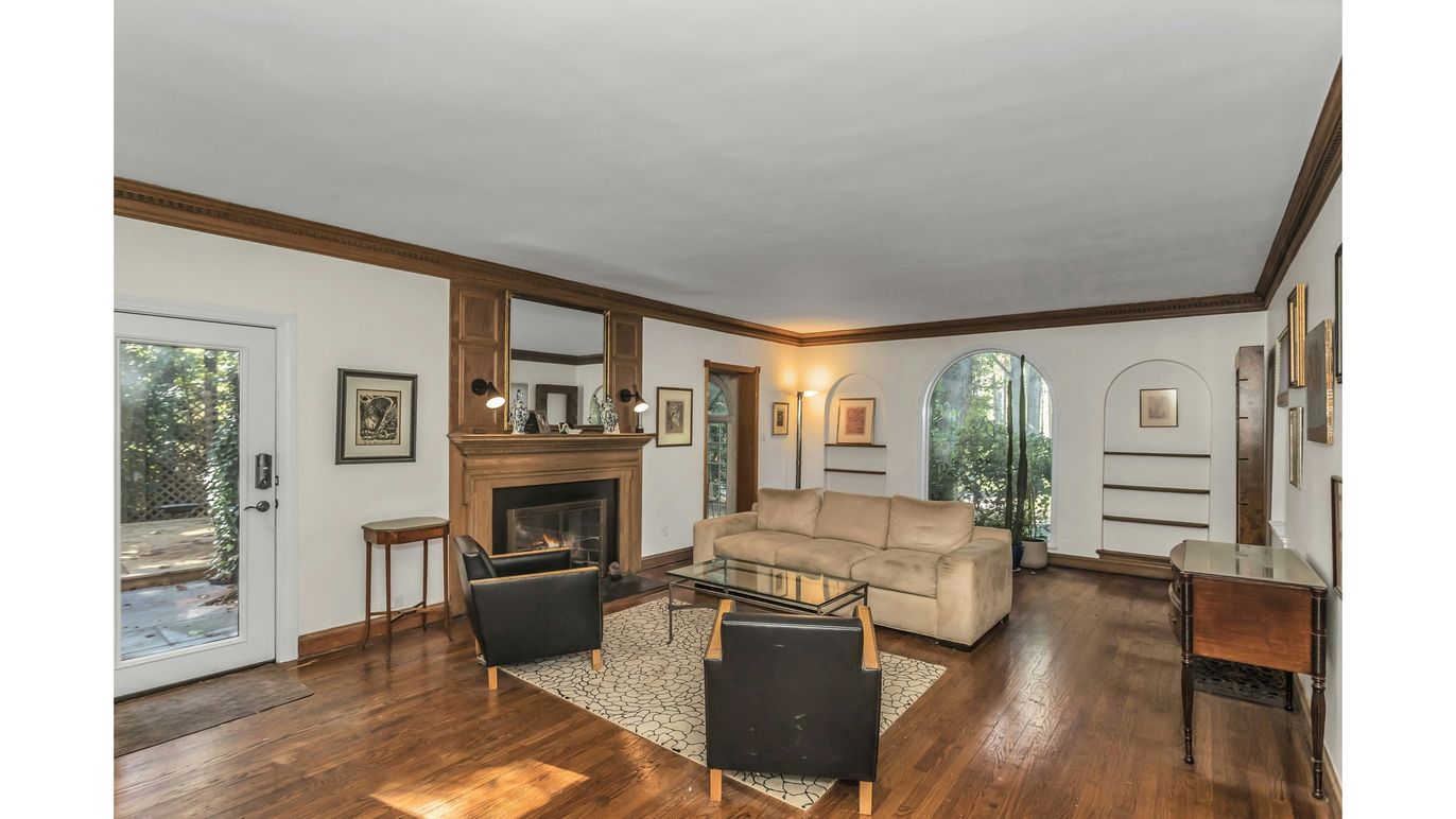 DE Listing image placeholder