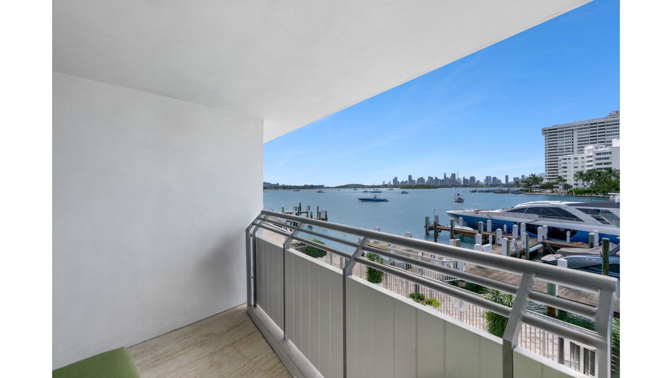 DE Listing image placeholder