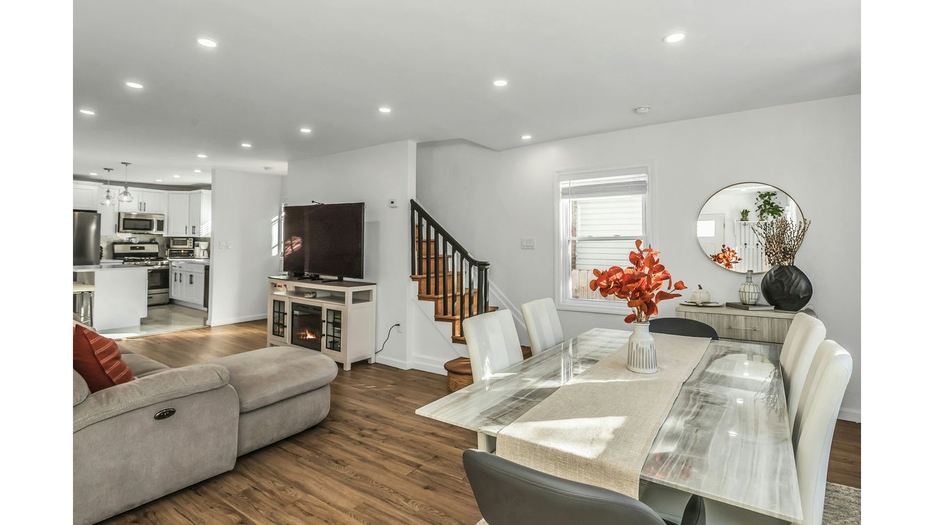 DE Listing image placeholder