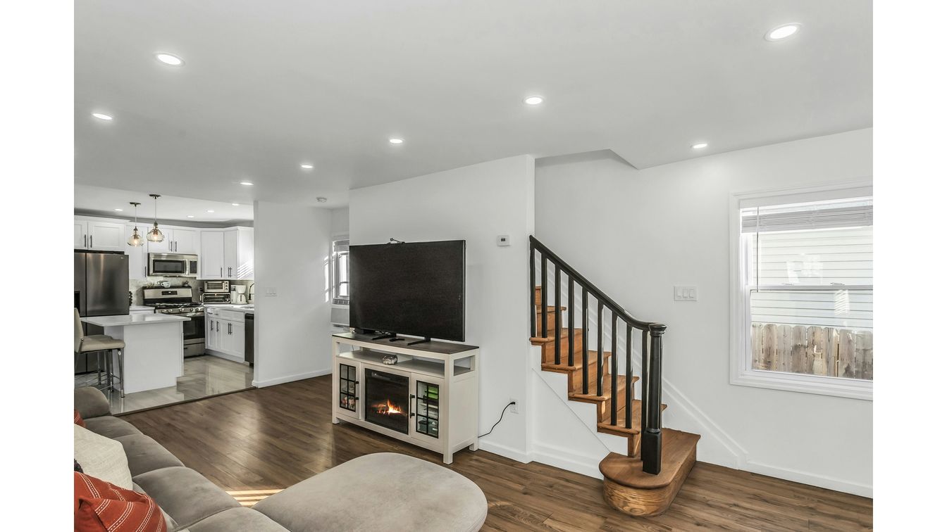 DE Listing image placeholder