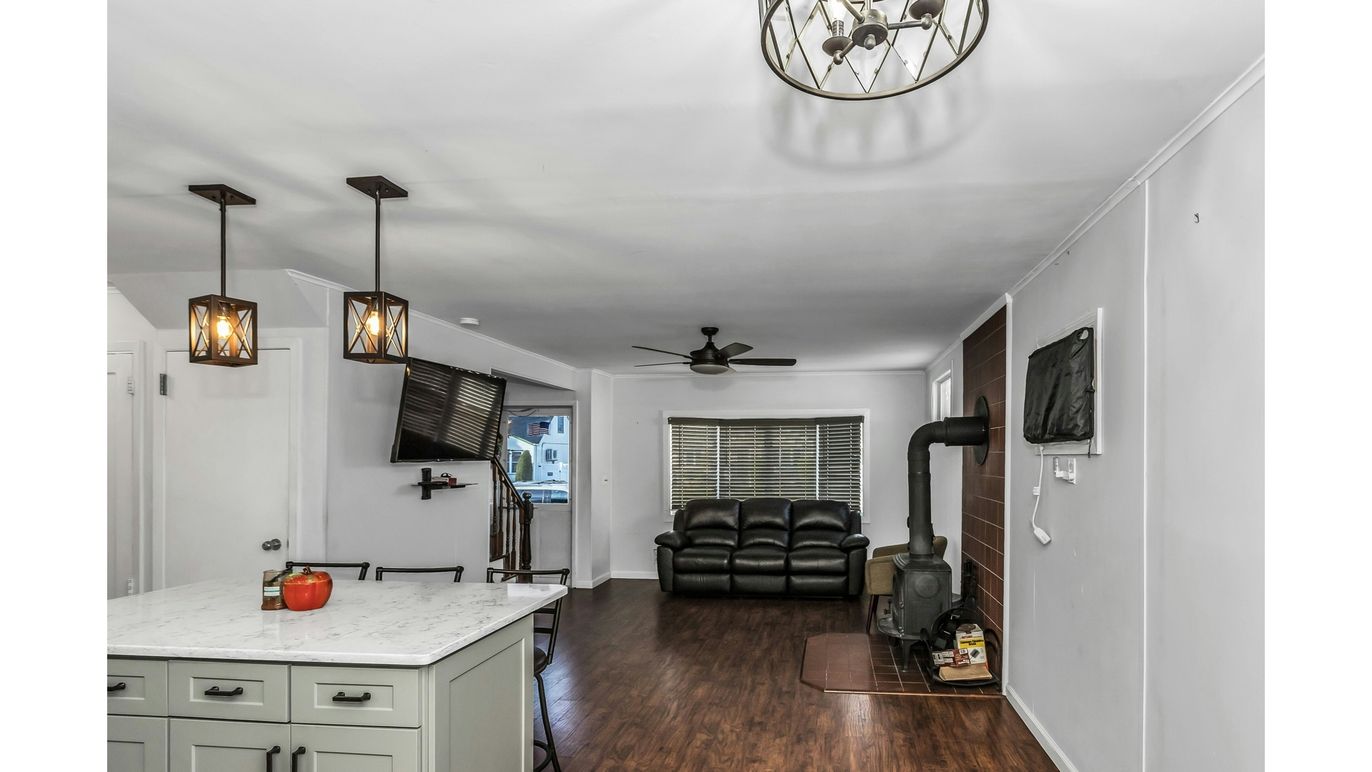 DE Listing image placeholder