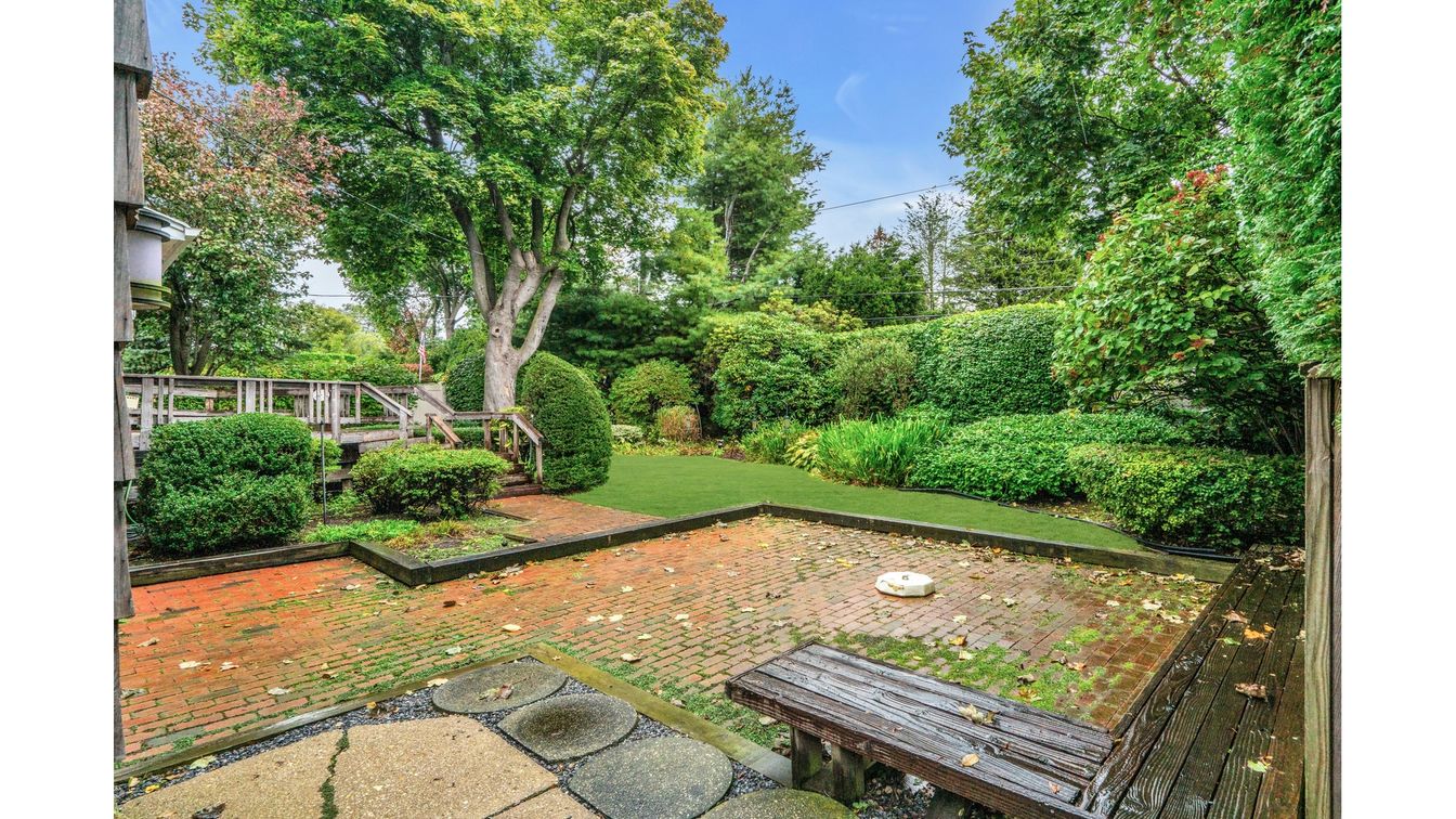 DE Listing image placeholder