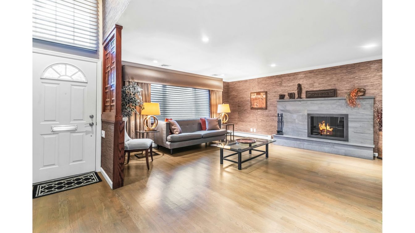 DE Listing image placeholder