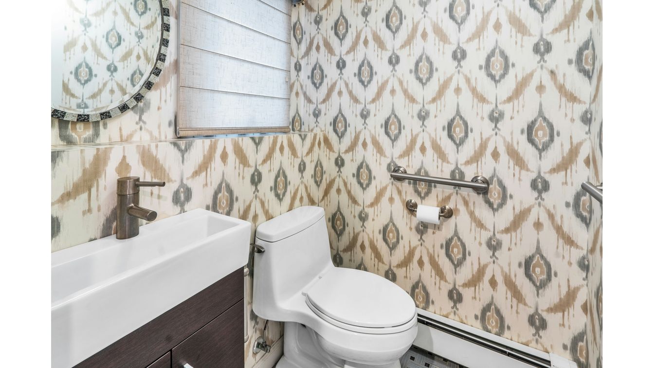 DE Listing image placeholder