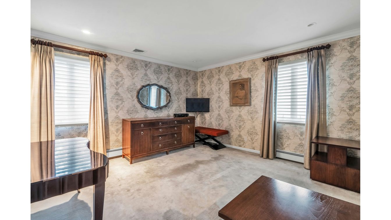 DE Listing image placeholder