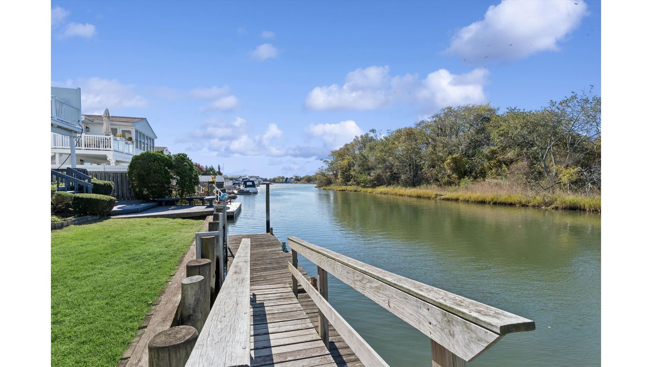 DE Listing image placeholder