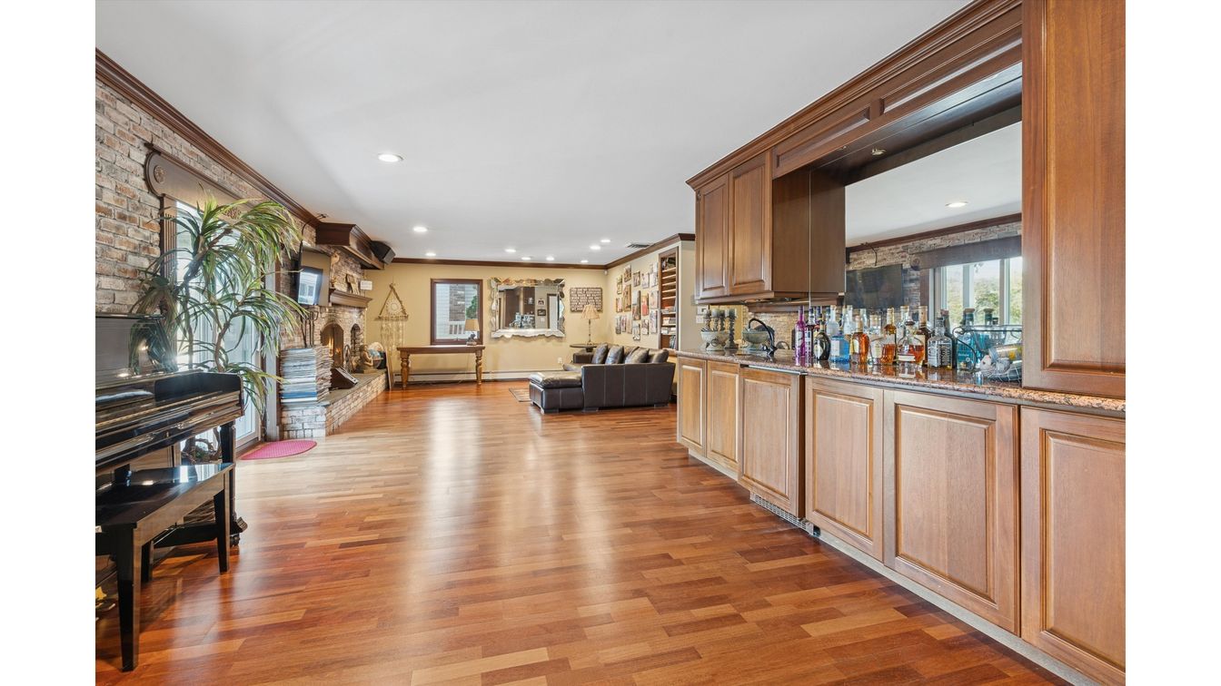 DE Listing image placeholder