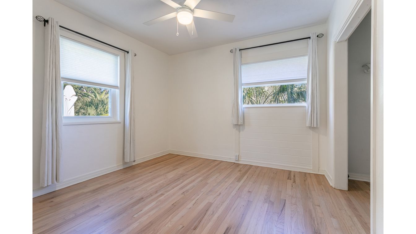 DE Listing image placeholder