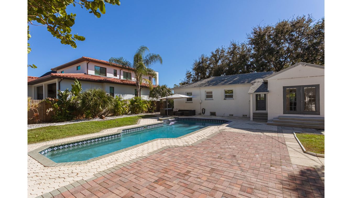 DE Listing image placeholder