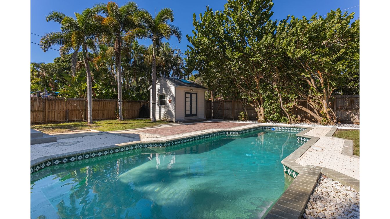 DE Listing image placeholder