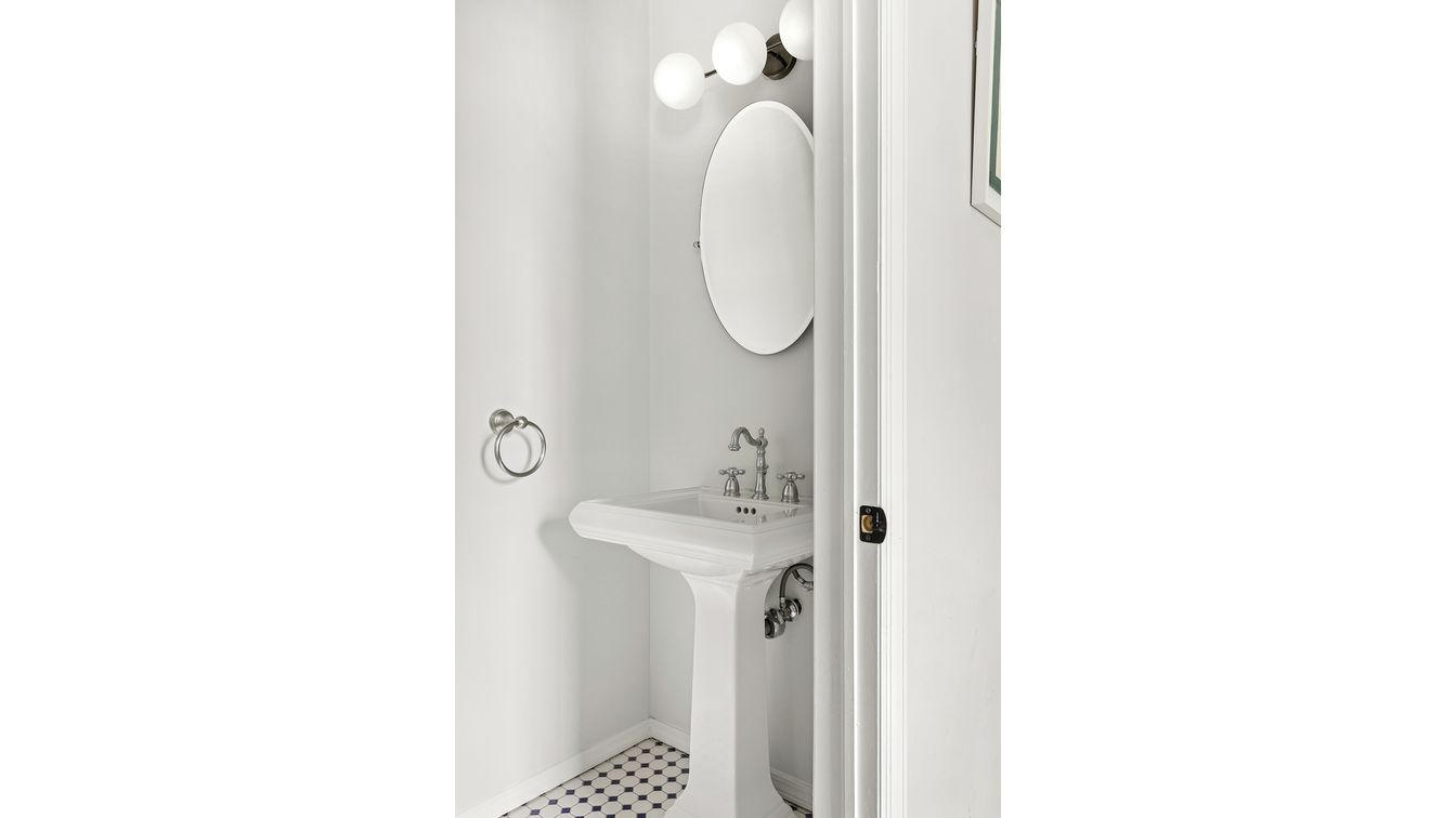 DE Listing image placeholder