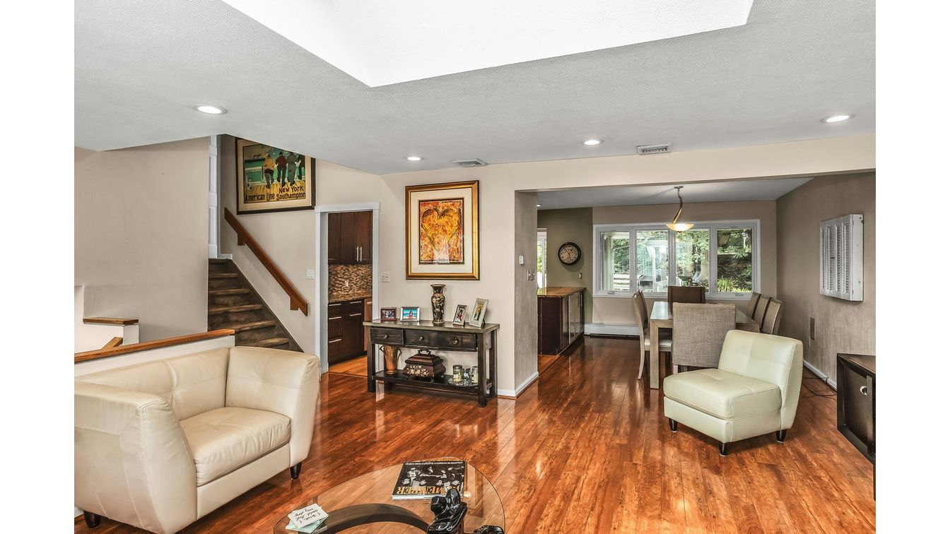 DE Listing image placeholder