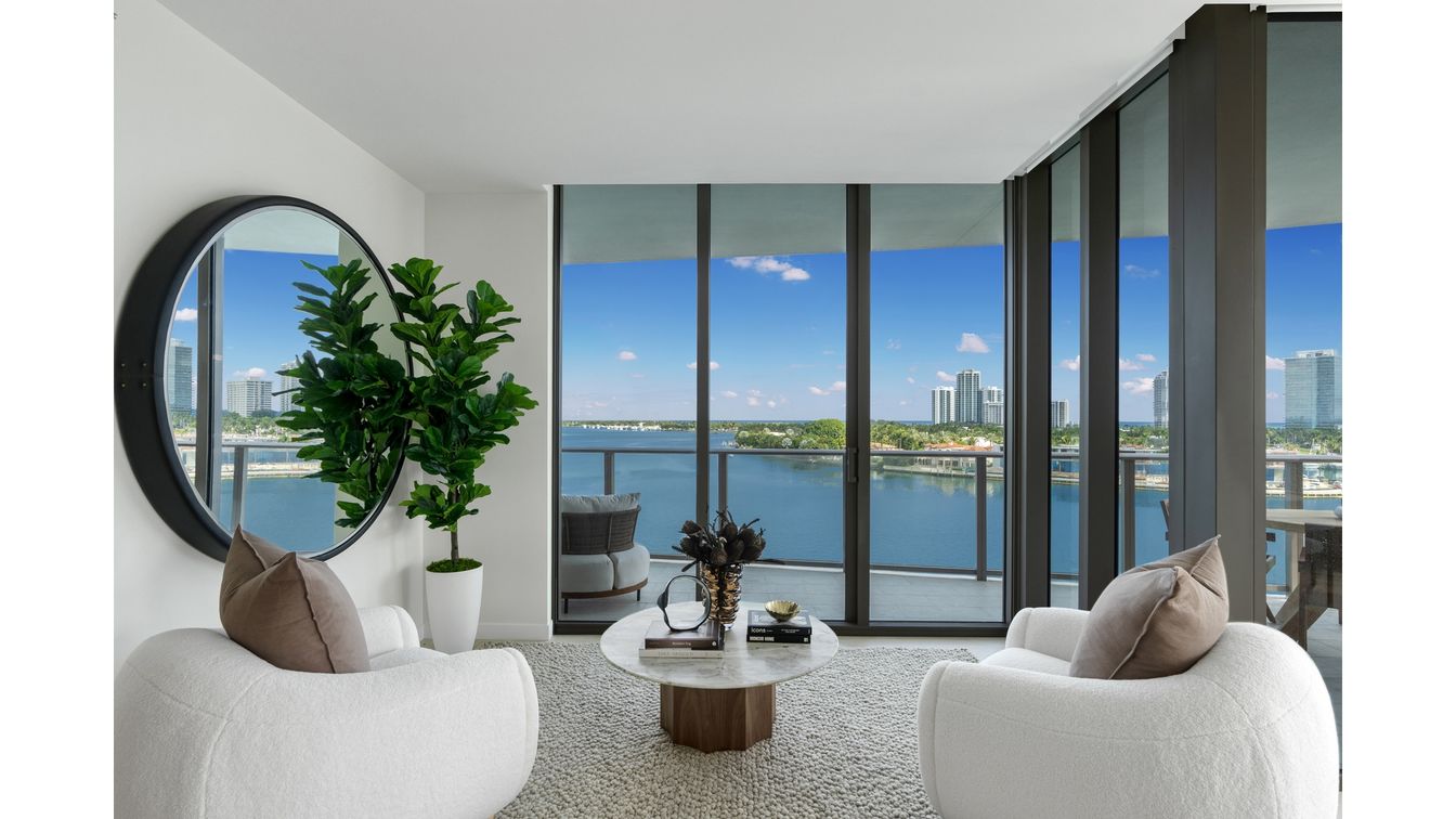 Interior, Living room, Water