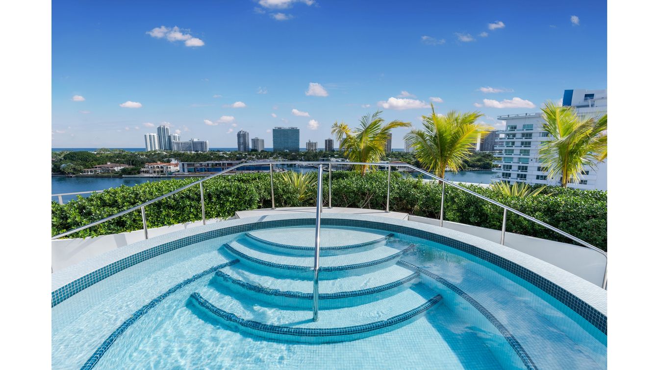 Water, Exterior, Pool, Other