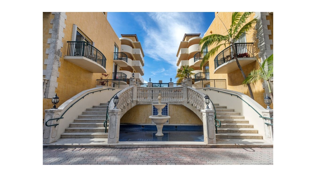 Exterior, Facade, Condo Building