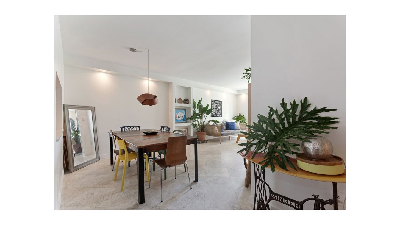 Dining room, Interior, Pendant Lights, Recessed Lighting