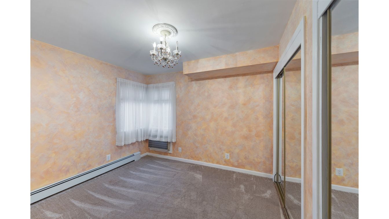 Chandelier, Empty room, Interior