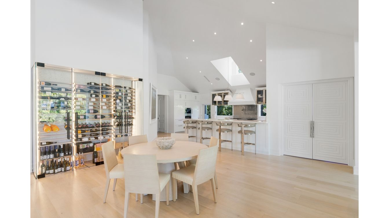 Dining room, Interior, Kitchen, Recessed Lighting, Wood Texture Flooring