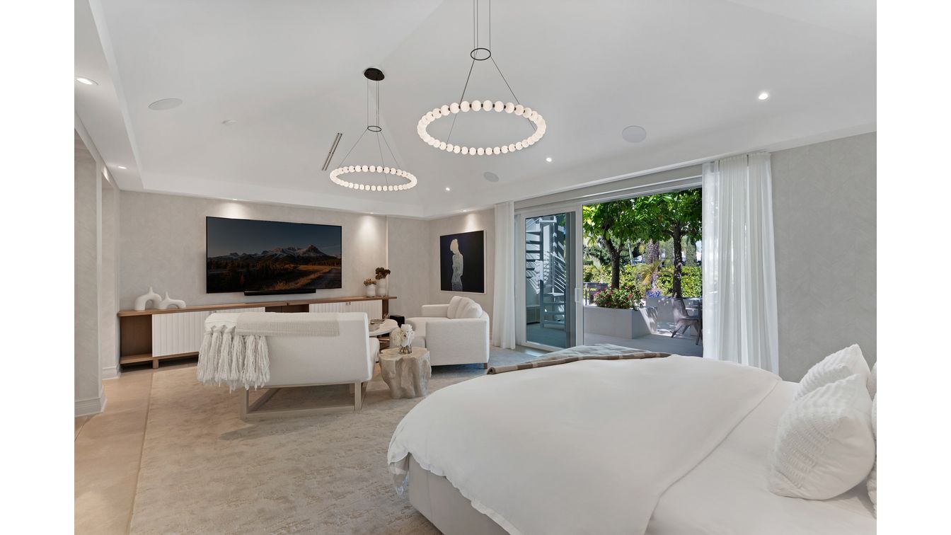 Bedroom, Interior, Pendant Lights, Recessed Lighting