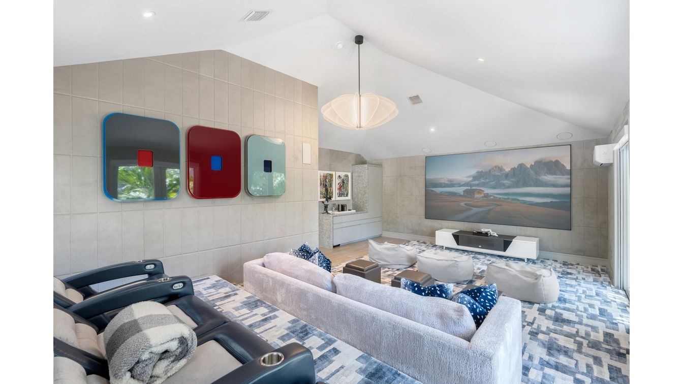 Interior, Living room, Pendant Lights, Recessed Lighting, Theatre Room