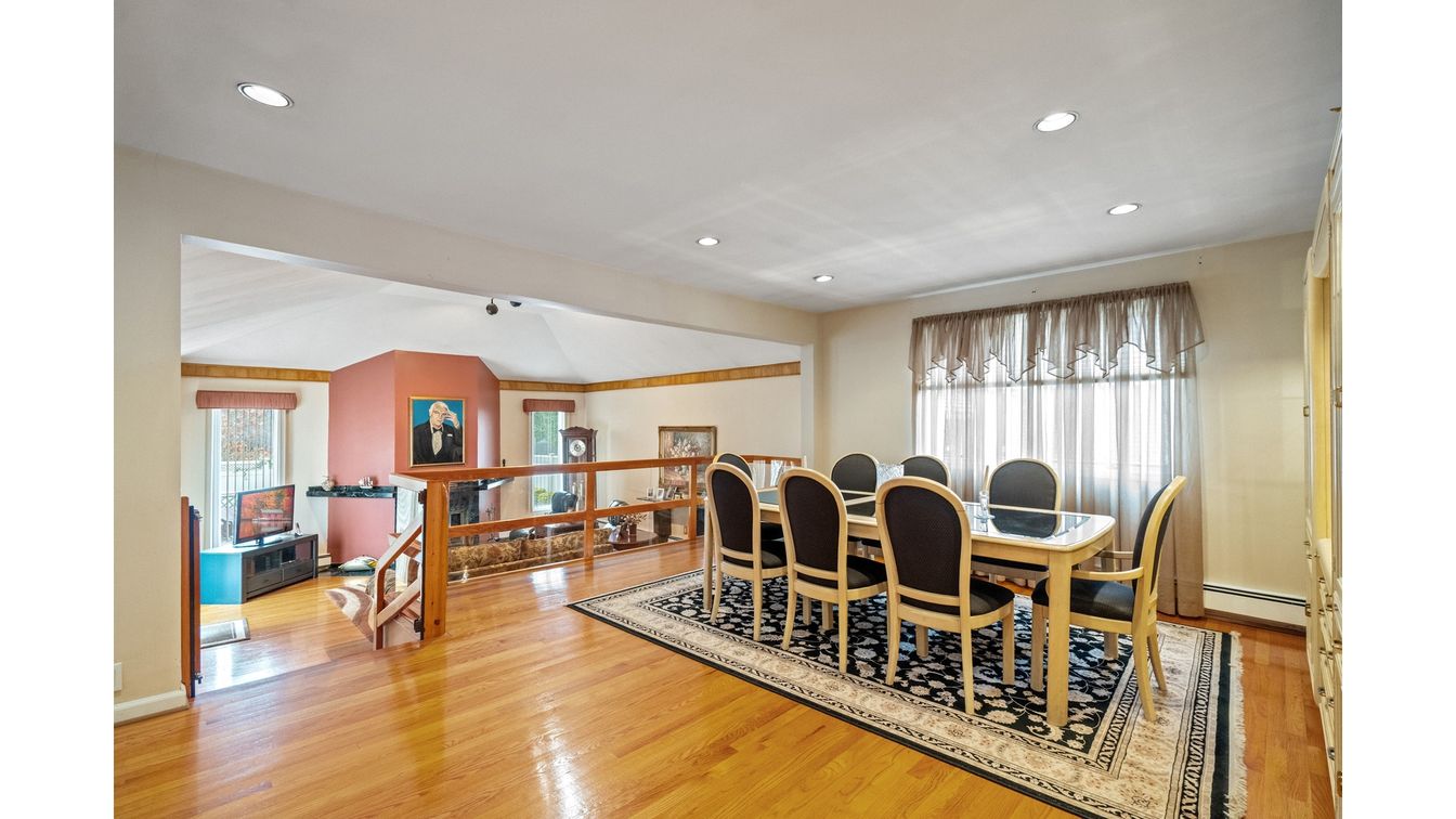 Dining room, Interior, Recessed Lighting, Wood Texture Flooring