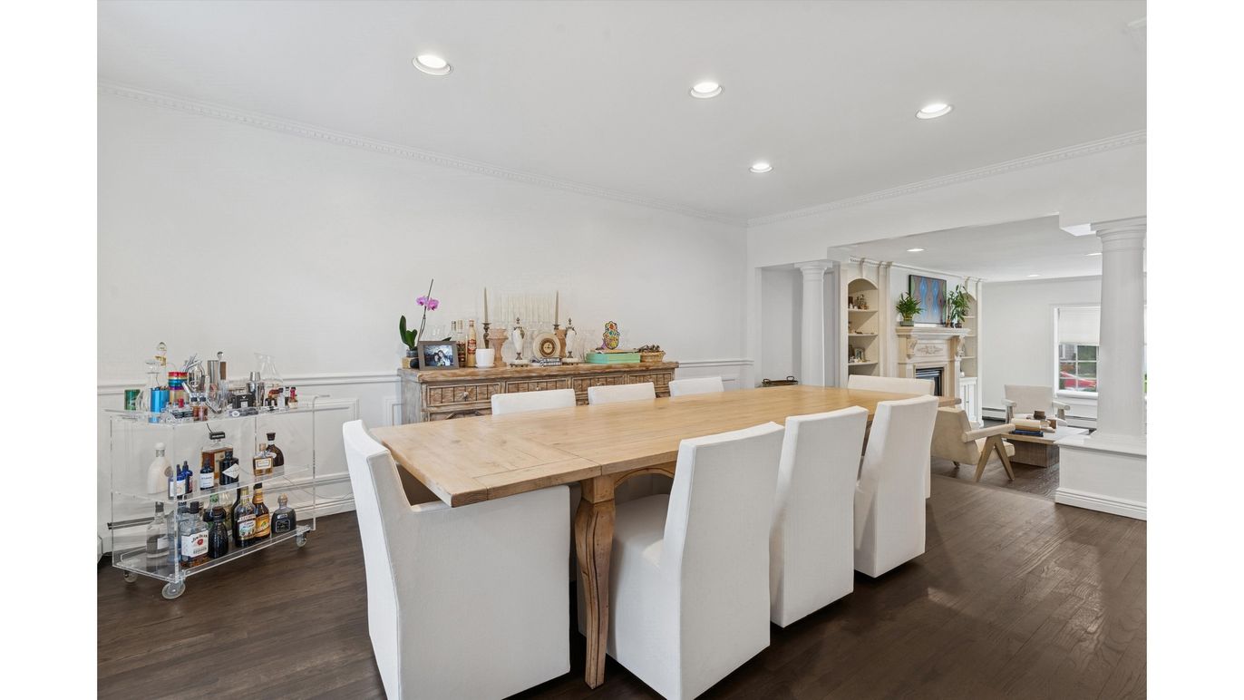 Dining room, Interior, Recessed Lighting, Wood Texture Flooring