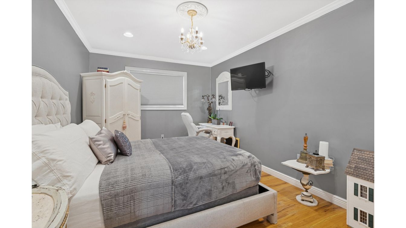 Bedroom, Chandelier, Interior, Recessed Lighting, Wood Texture Flooring