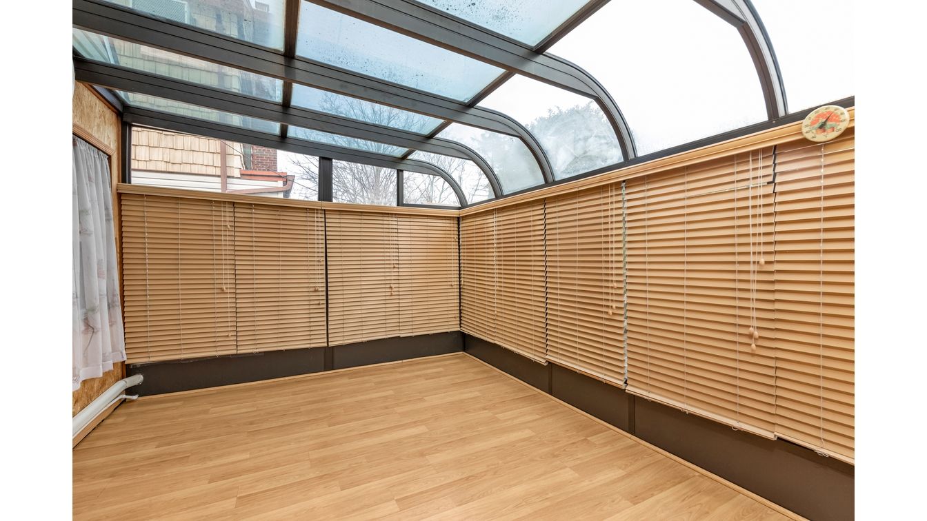 Glass Ceilings, Interior, Sun Room, Wood Texture Flooring
